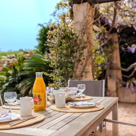 בית נופש Provenzalisches Haus Homard - Mit Privatem Garten Und Meerblick By Riviera Homelife