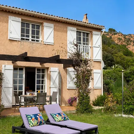 בית נופש Provenzalisches Haus Homard - Mit Privatem Garten Und Meerblick By Riviera Homelife Saint-Raphaël